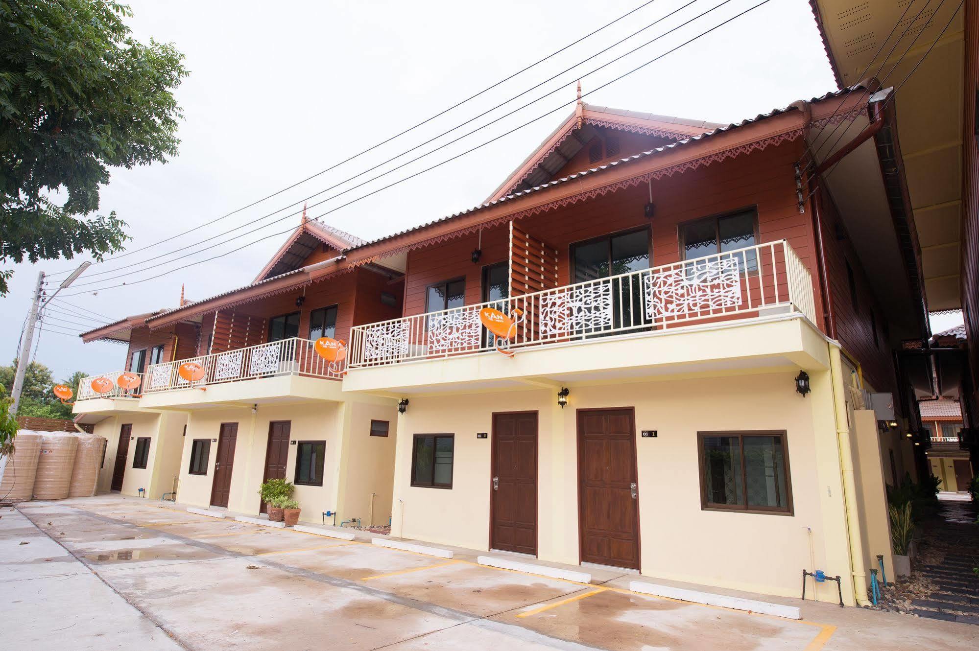 Sri Siam Resort Kanchanaburi Exterior photo